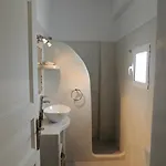 בית הארחה Zisis אגיוס סטפנוס